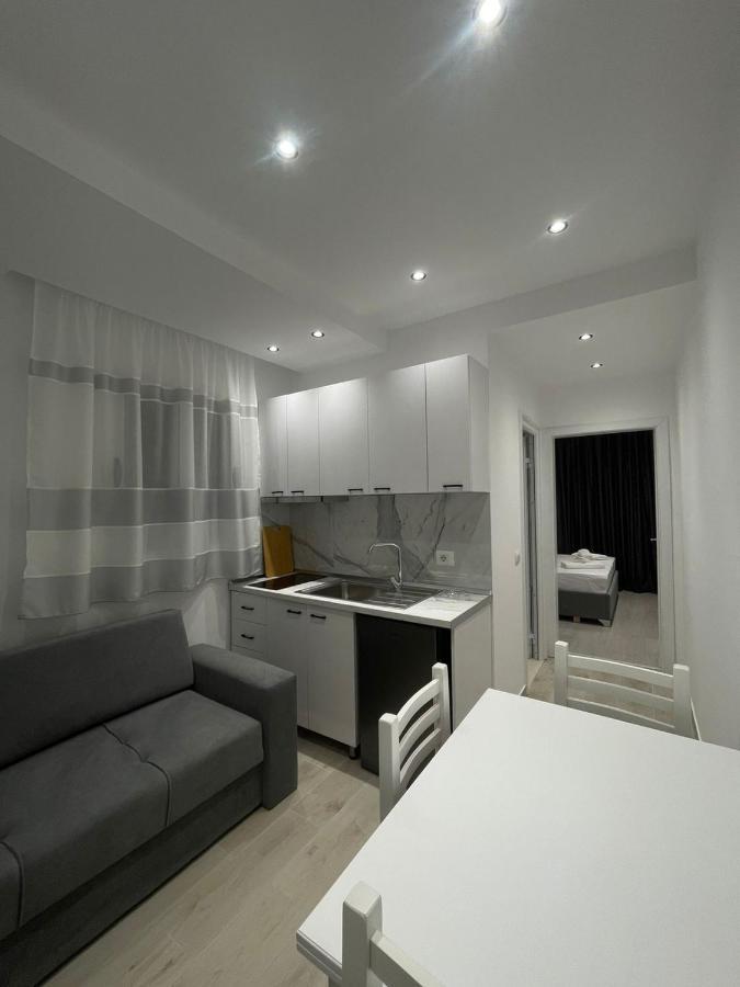 Vila Flabela Vlore Luaran gambar